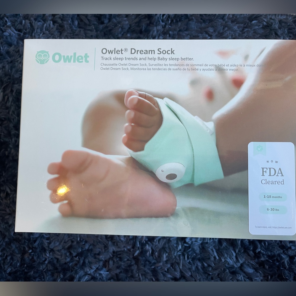 Owlet Dream Sock
FDA- Cleared Smart Baby Monitor
Color: Mint
Never Opened